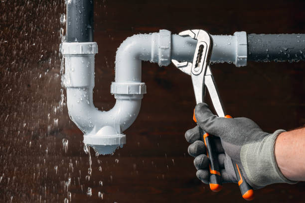 Professional Leak Detection technician working in Sandhill, MS
